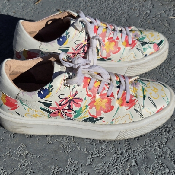 Ted Baker Shoes - Ted Baker LONNIA-Sketchy Sz 7.5 Magnolia Platform Trainer Sneakers